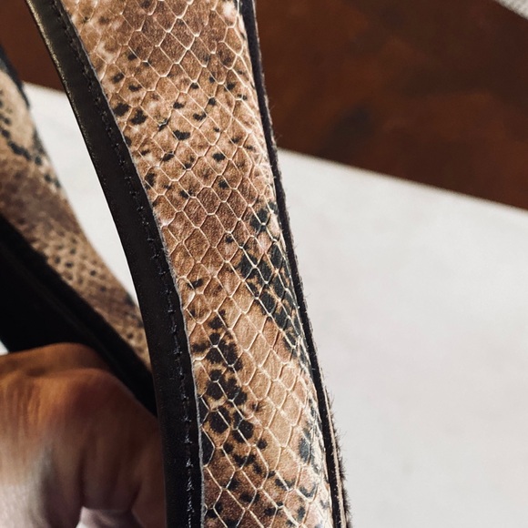 Tory Burch snakeskin/gold/black ballet flats size 8 very good condition. - Picture 6 of 8